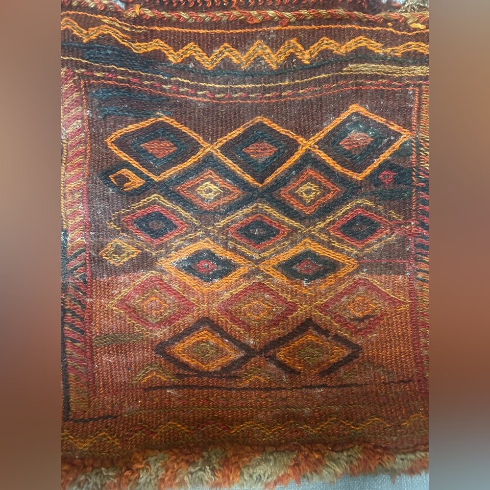 Antique Soumak Baktiari Salt/Saddle Bag #10242410 - Picture 4 of 16